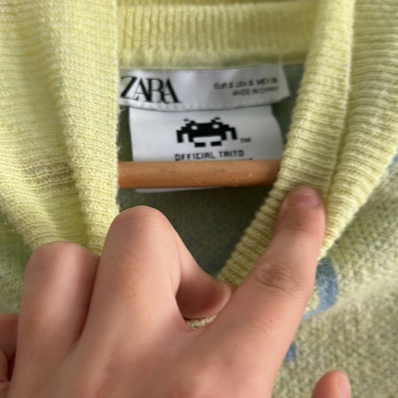 Zara SPACE INVADERS sweatshirt - Picture 2 of 2